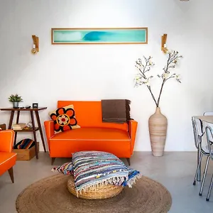 https://hillside-1-aljezur-old-town.hotelaalgarve.com